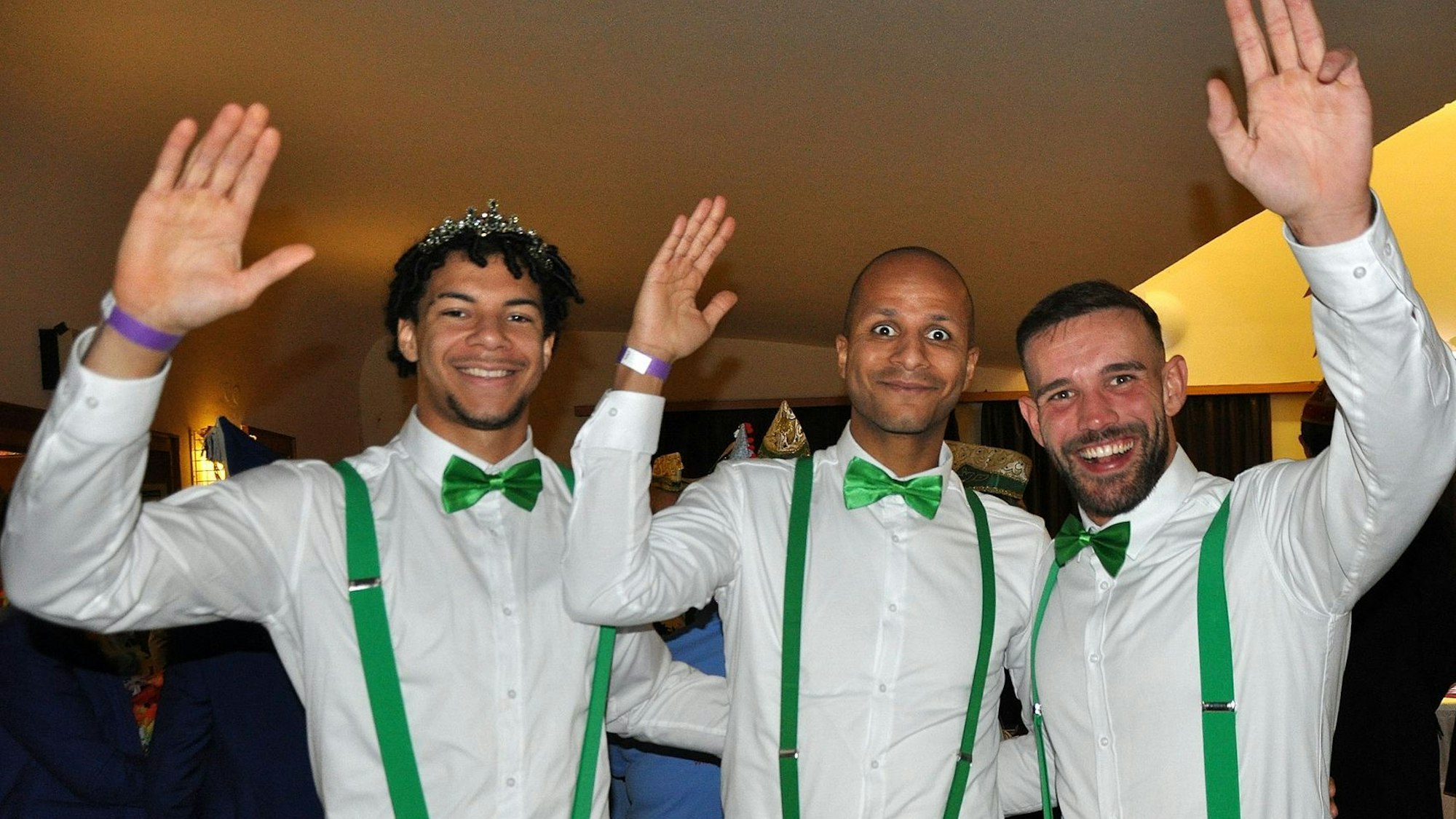 Das designierte Dreigestirn (v.l.): Jungfrau Elli (Eliot Albert), Prinz Jerome I. (Propheter) und Bauer Gaspard (Fehlinger).