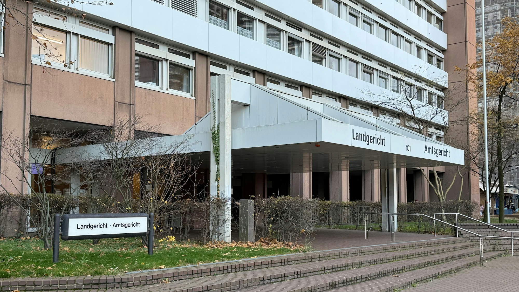 Das Land- und Amtsgericht an der Luxemburger Straße in Köln