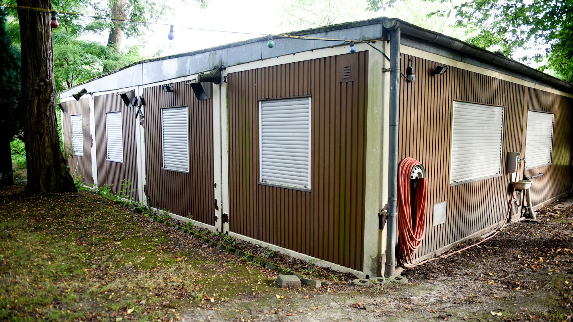 Auf dem Bild sind Containerbauwerke zu sehen.