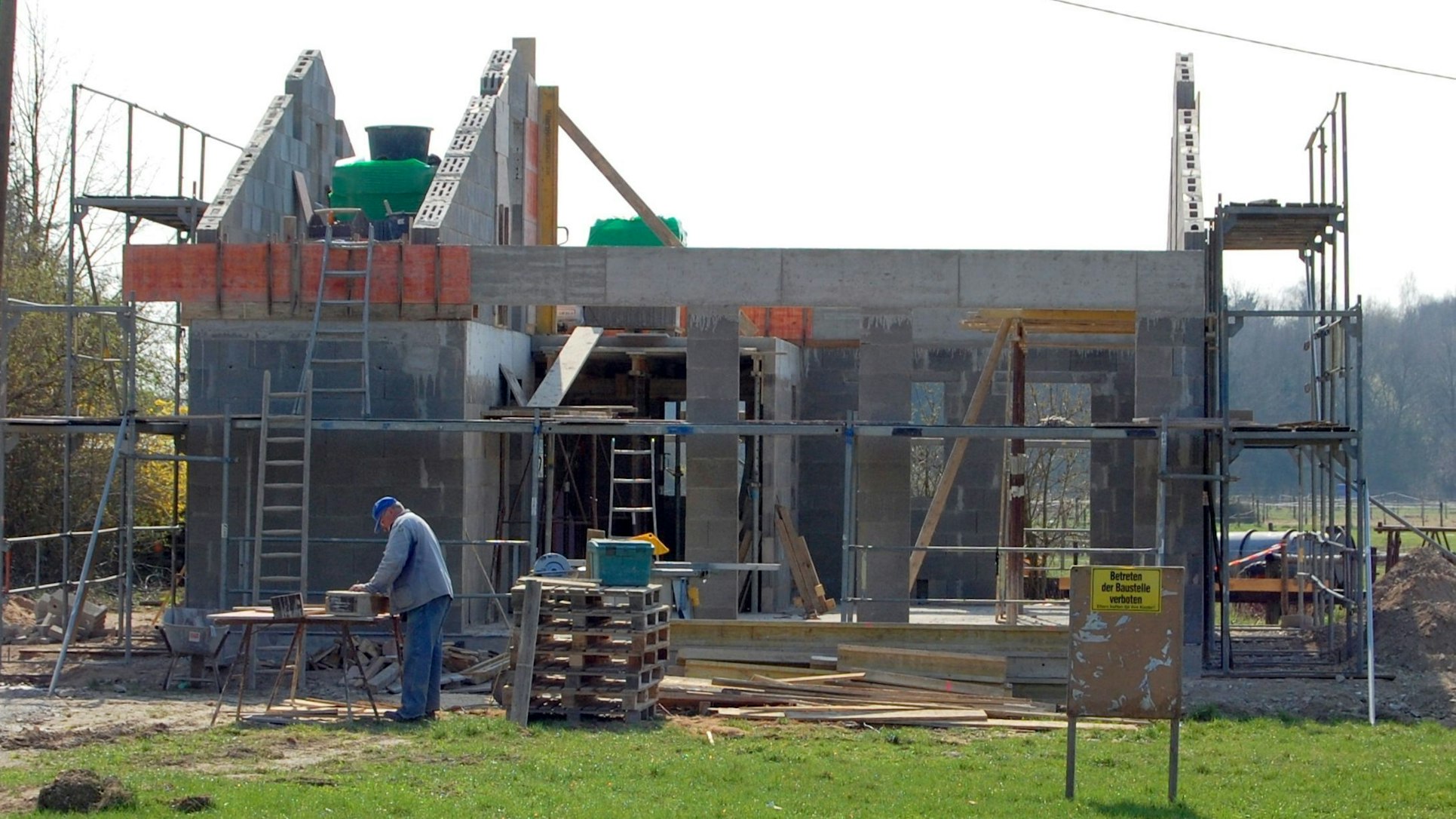 27. November 2024. Alfter-Gielsdorf. 15 Jahre Dorfgemeinschaftshaus. Rohbau im März 2011. Foto: Frank Engel-Strebel