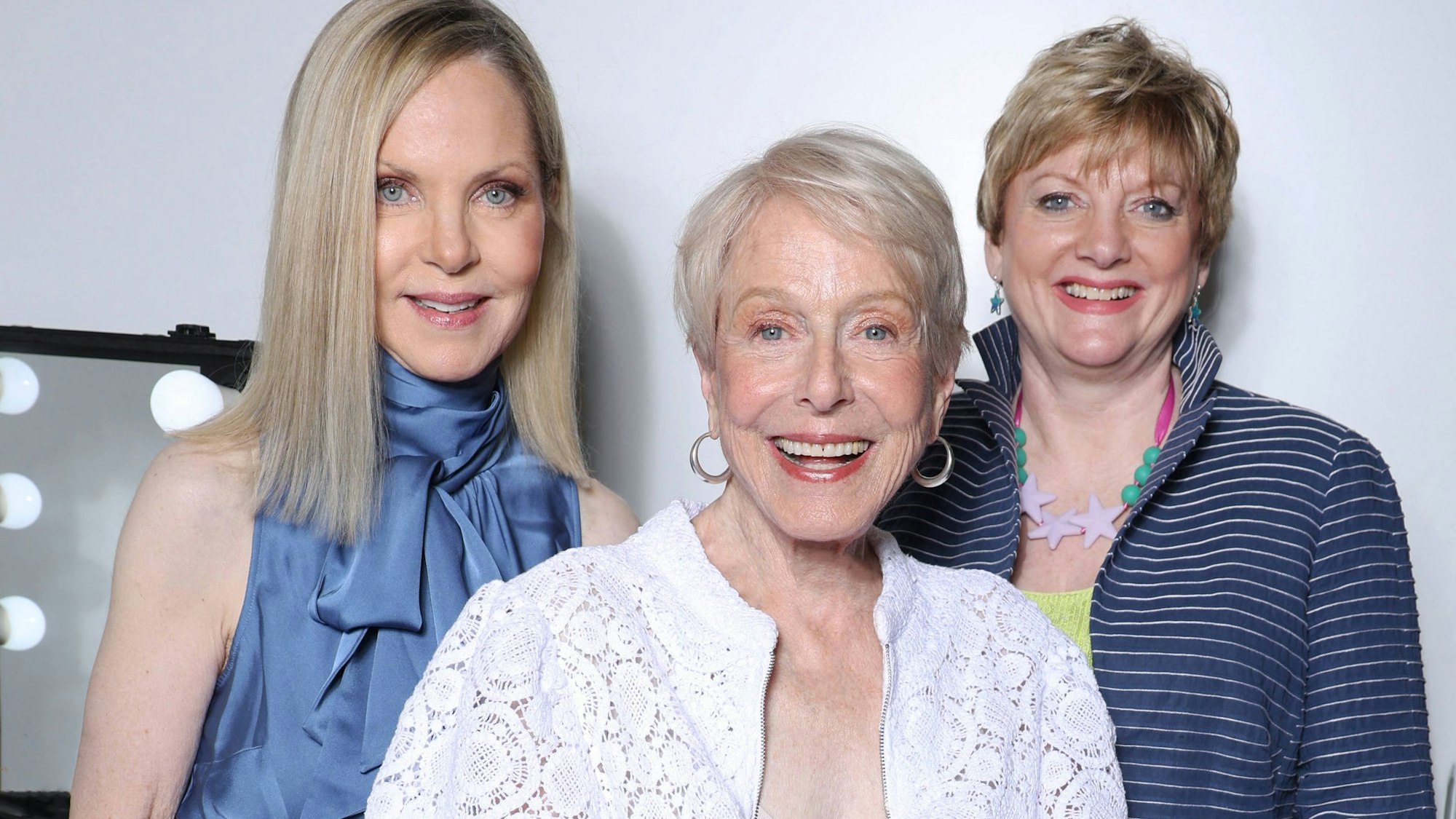 Melissa Sue Anderson, Karen Grassle und Alison Arngrim bei einem Wiedersehen anlässlich eines Fernsehfestivals in Monte Carlo im Juni 2024.
