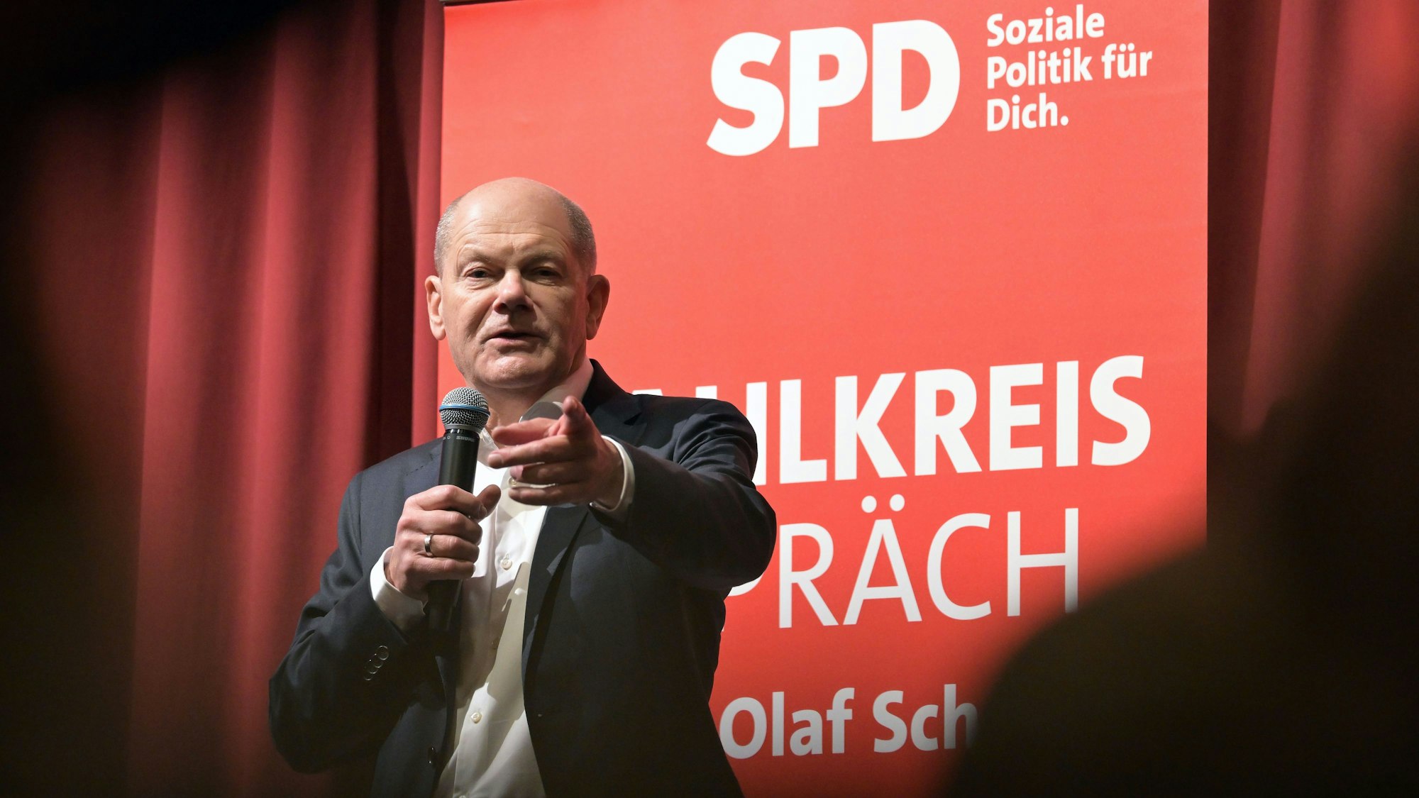 Bundeskanzler Olaf Scholz (SPD) spricht auf einer Veranstaltung in seinem Wahlkreis.