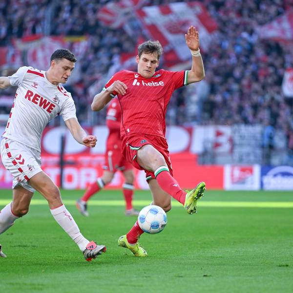 Eine starke Leistung zeigte Eric Martel als Sechser des 1. FC Köln gegen Enzo Leopold (r.) und Hannover 96.