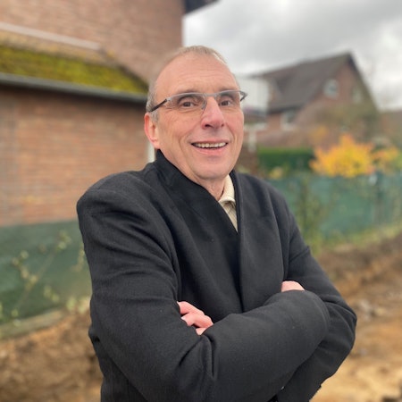 Zu sehen ist Bernhard Schumacher.