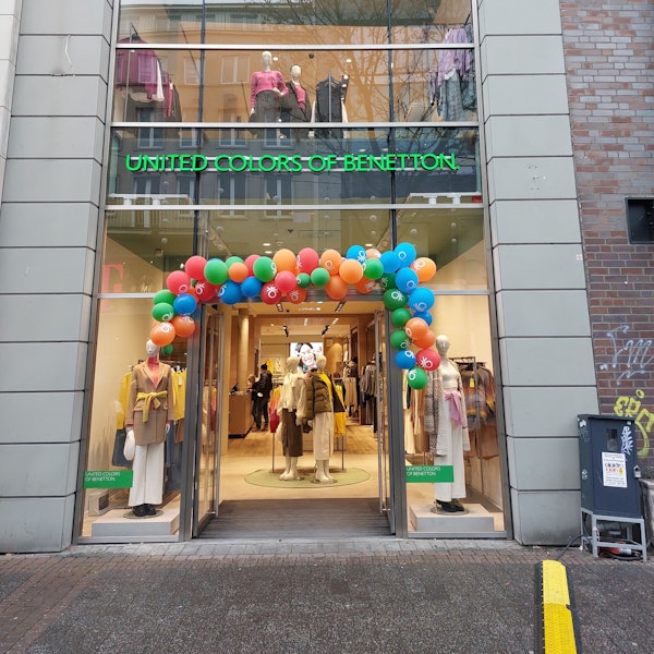 Benetton hat sich wieder an der Schildergasse angesiedelt.