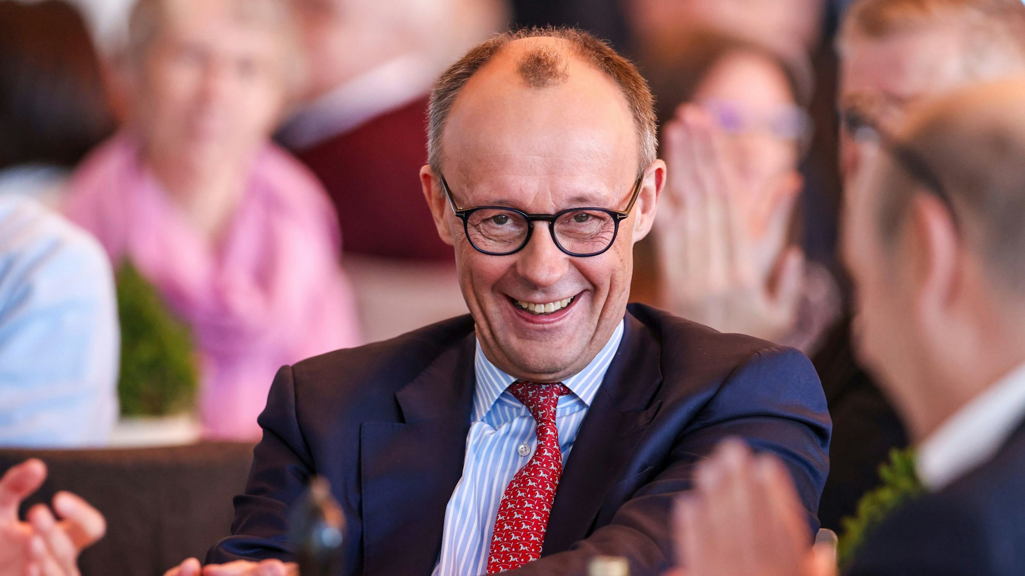 Friedrich Merz bei seiner Nominierung als CDU-Direktkandidat für den Bundestagswahlkreis Hochsauerlandkreis.