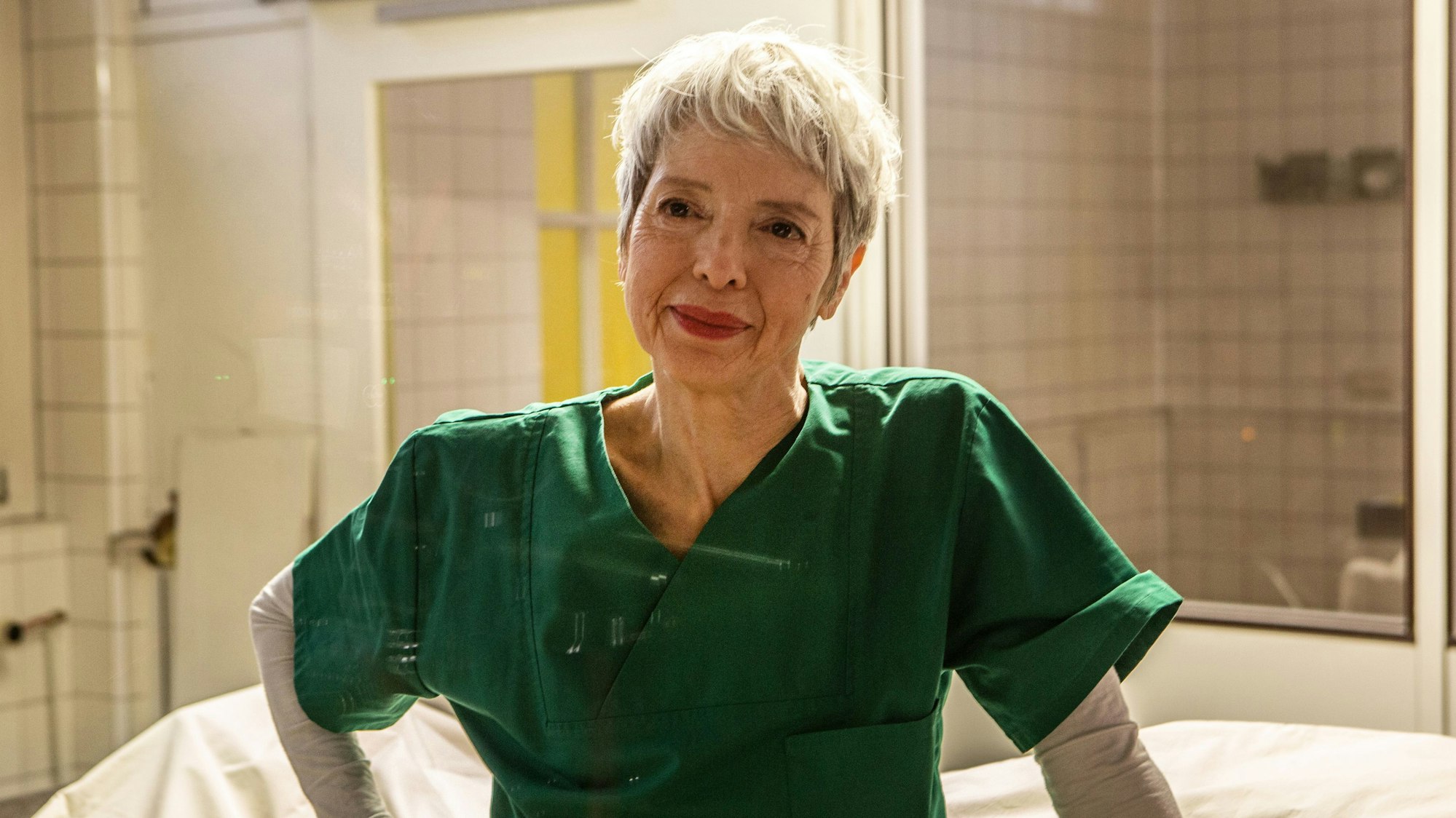 Gerichtsmedizinerin Edda Bingley (Helen Schneider) hatte sich ruhigere Feiertage gewünscht.