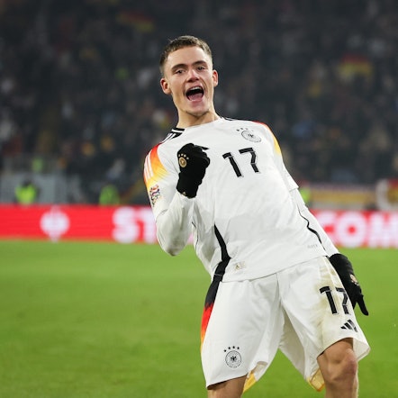 Florian Wirtz im DFB-Trikot: Hier jubelt der Pulheimer über seinen Treffer zum 4:0 gegen Bosnien-Herzegowina.