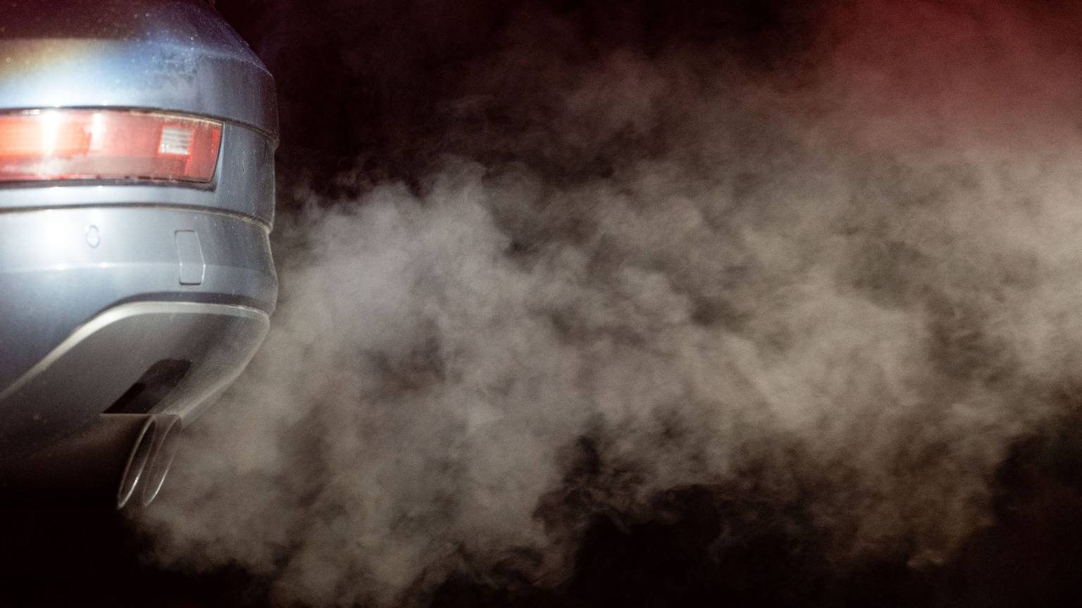 Die EU-Staaten werden am kommenden Dienstag nicht wie ursprünglich geplant eine endgültige Entscheidung über das pauschale Verbot neuer Autos mit Verbrennungsmotor ab 2035 treffen.