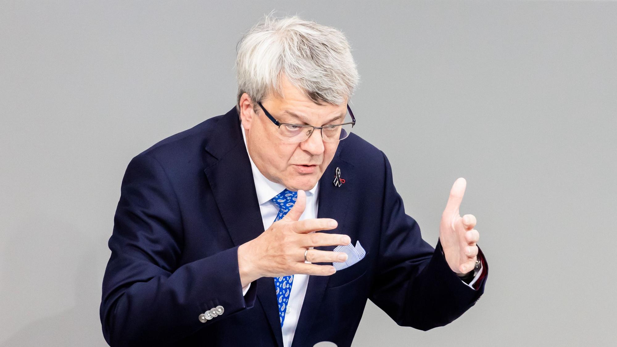 Reinhard Houben ist Kölner FDP-Abgeordneter und wirtschaftspolitischer Sprecher seiner Bundestagsfraktion. Bei der Wahl 2025 tritt er nicht wieder an.