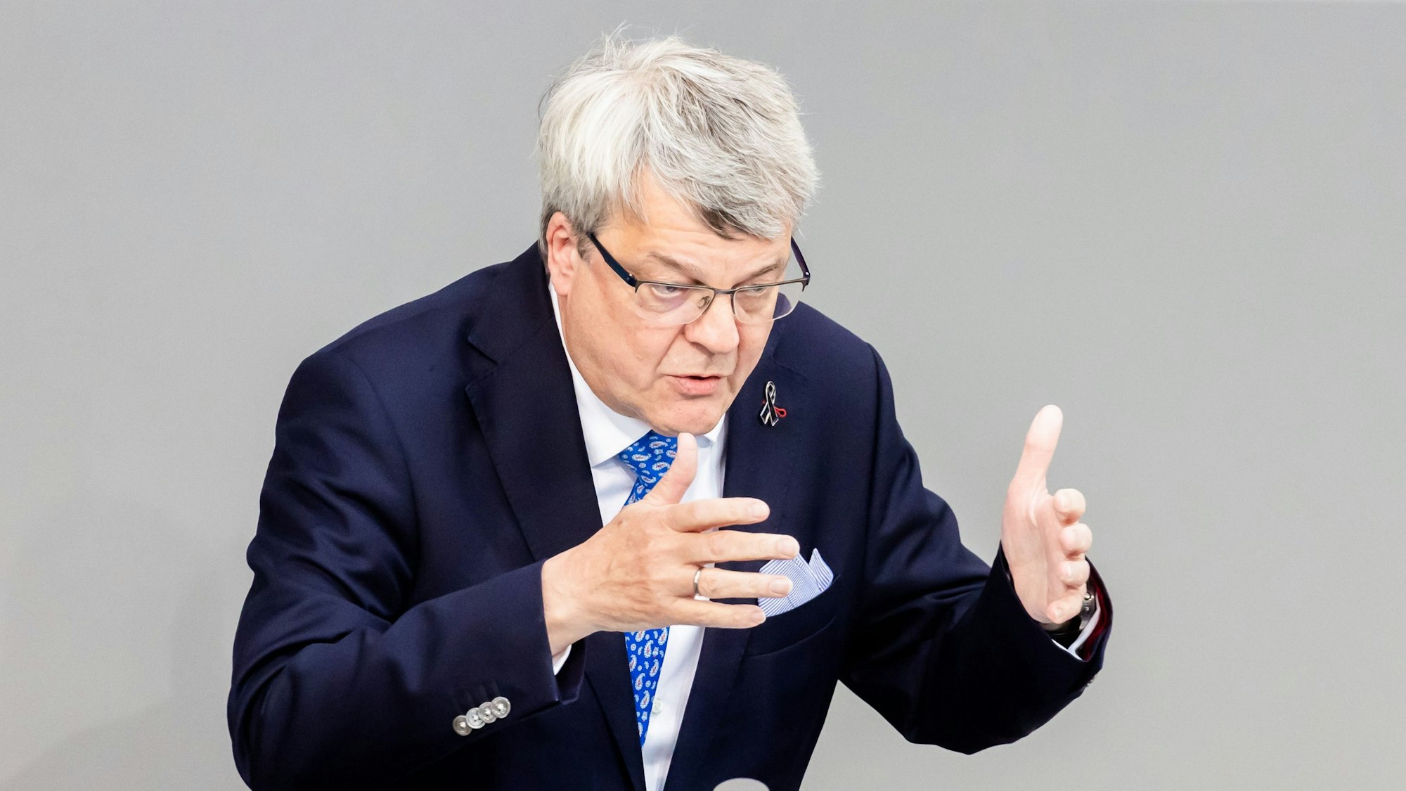 Reinhard Houben ist Kölner FDP-Abgeordneter und wirtschaftspolitischer Sprecher seiner Bundestagsfraktion. Bei der Wahl 2025 tritt er nicht wieder an.