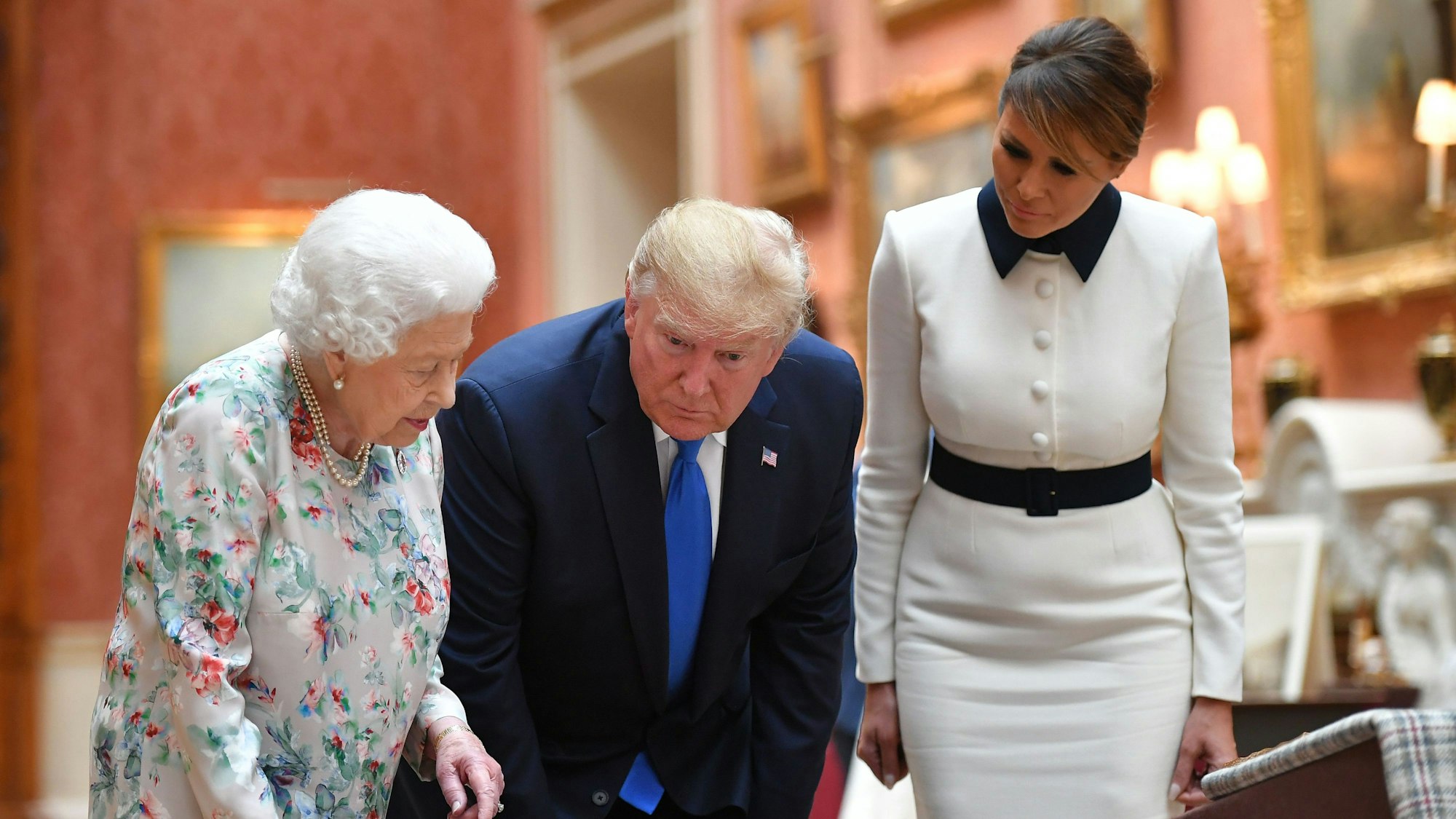 Die Queen und die Trumps.
