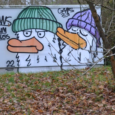 Ein öffentliches Graffiti von GANS unmittelbar in der Nähe der Galerie.