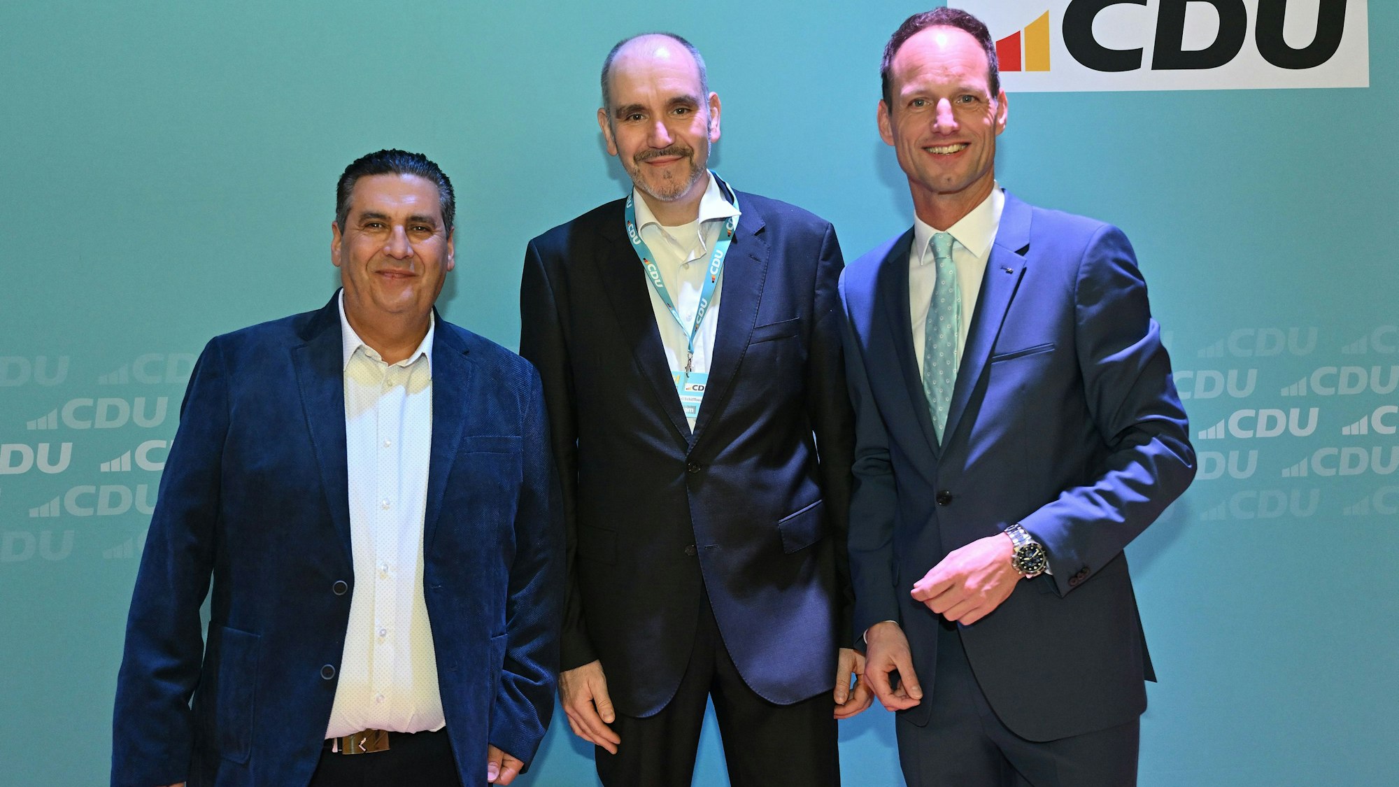 CDU Rösrath kürt Bürgermeisterkandidaten. v.l. Miguel Louzao de la Cruz, Dr. Daniel Schiffbauer, Stephan Braun