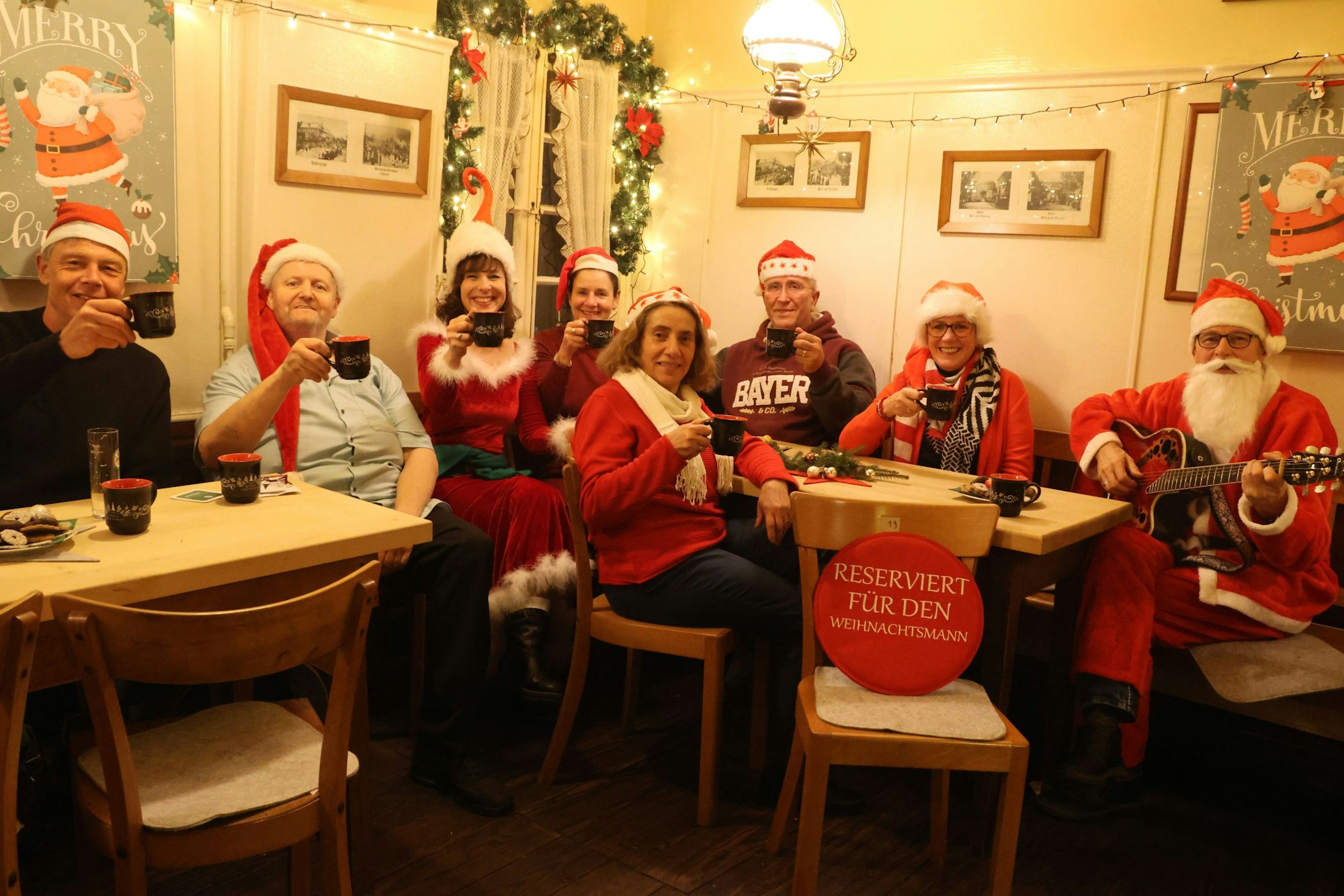 Nikolaus-Contest im Jägerhof mit musikalischer Begleitung durch Helmut Casper