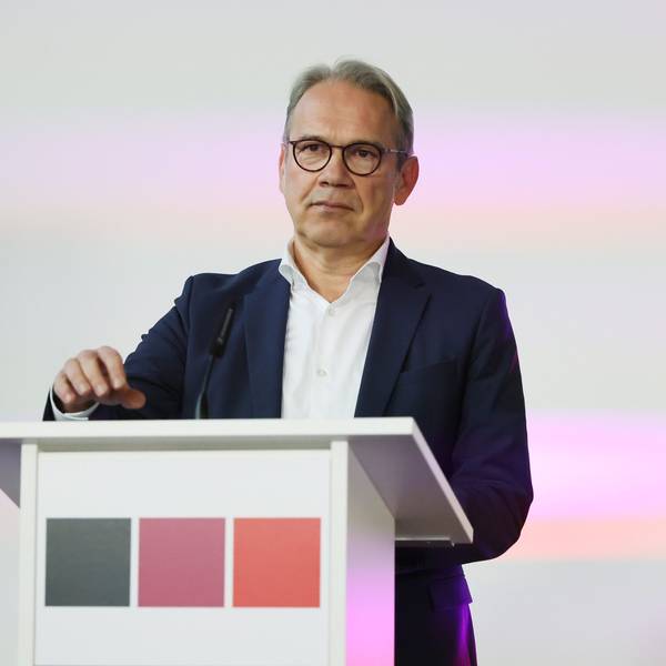 ARCHIV - 22.11.2024, Thüringen, Erfurt: Georg Maier, Thüringer SPD-Parteichef und geschäftsführender Innenminister, bei der Vorstellung des Koalitionsvertrages von CDU, BSW und SPD in Thüringen.