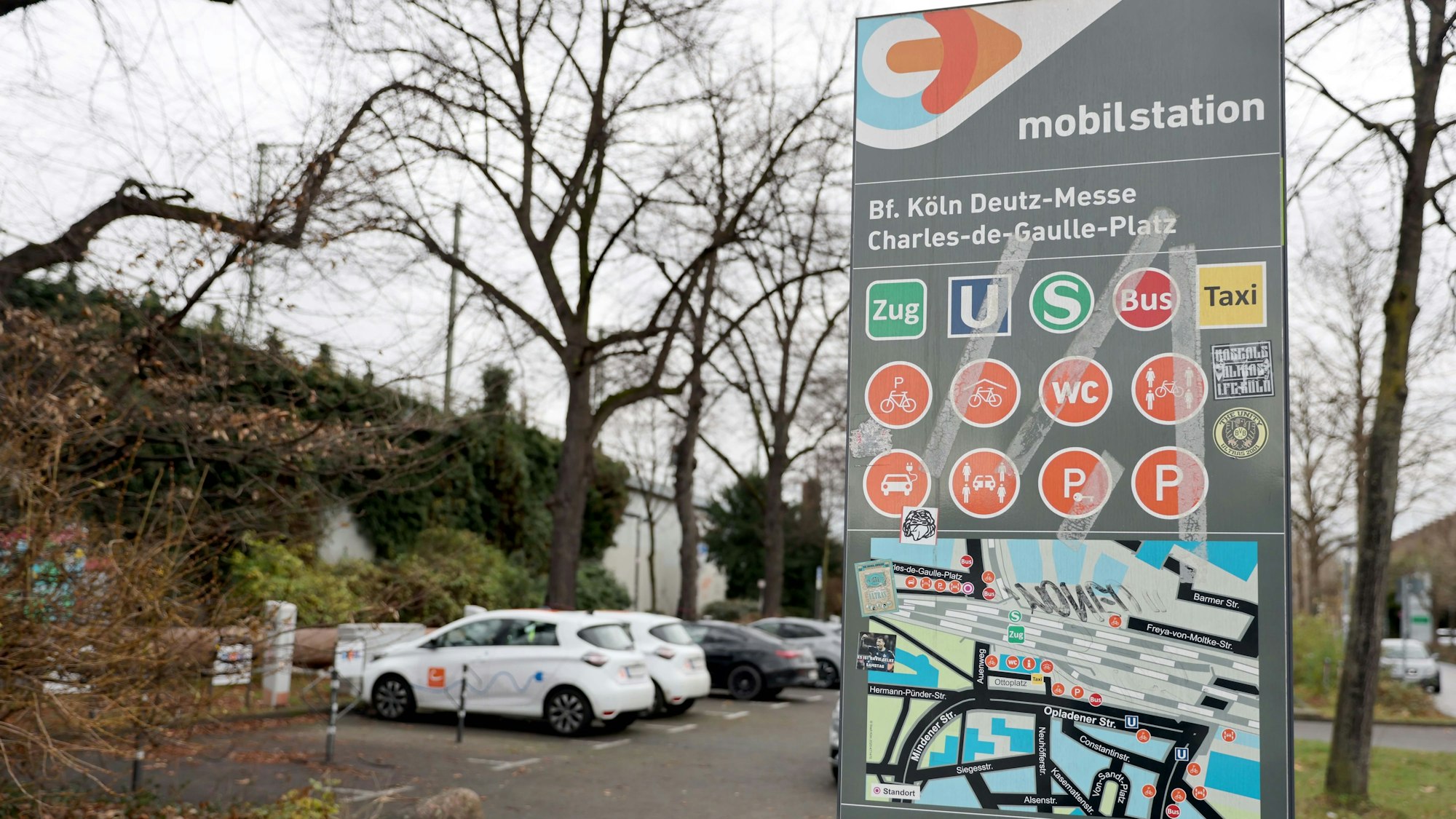 Eine bereits bestehende Mobilstation am Charles-de-Gaulle-Platz in Deutz.