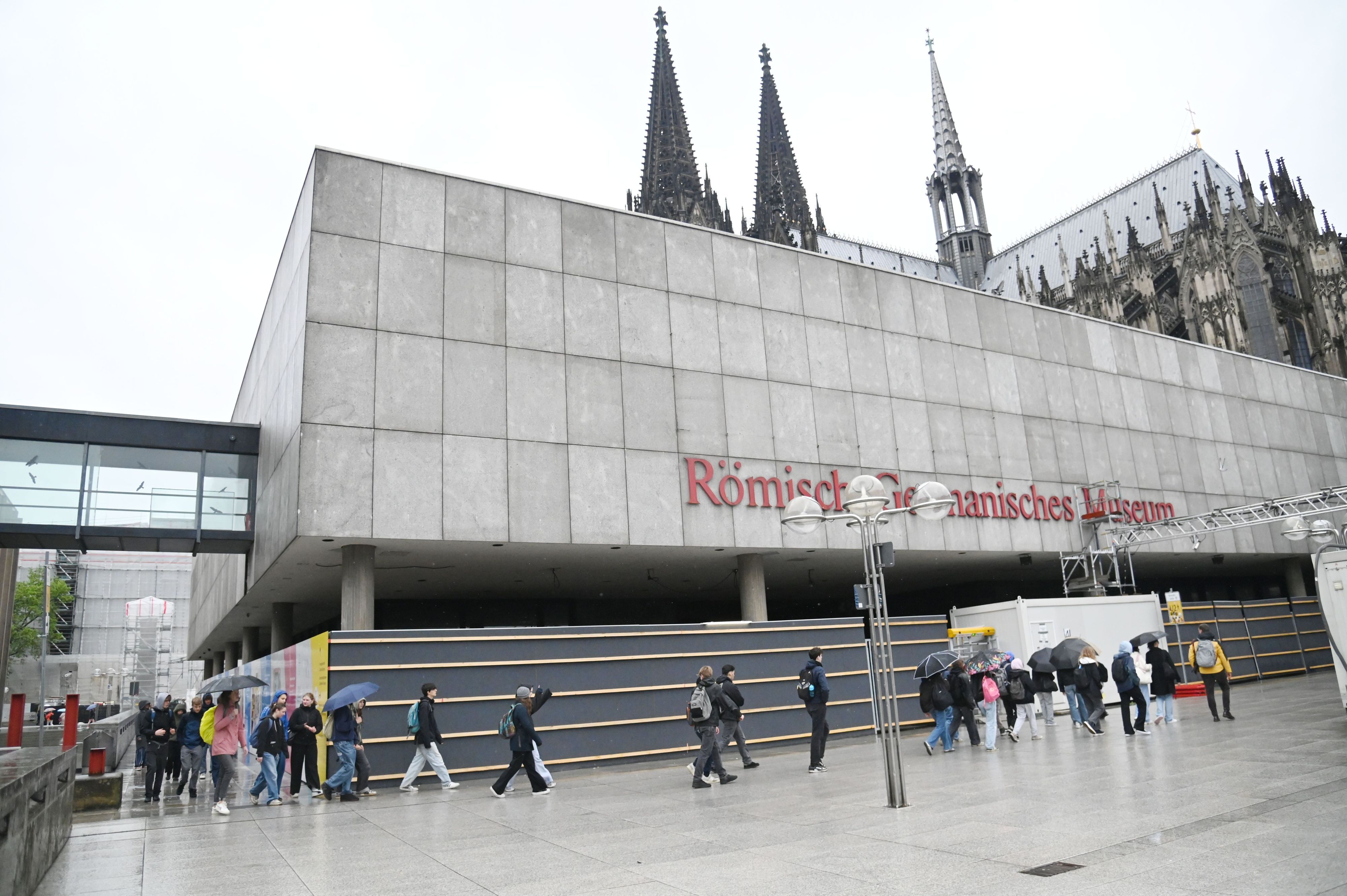 Das Römisch-Germanische Museum am Dom.