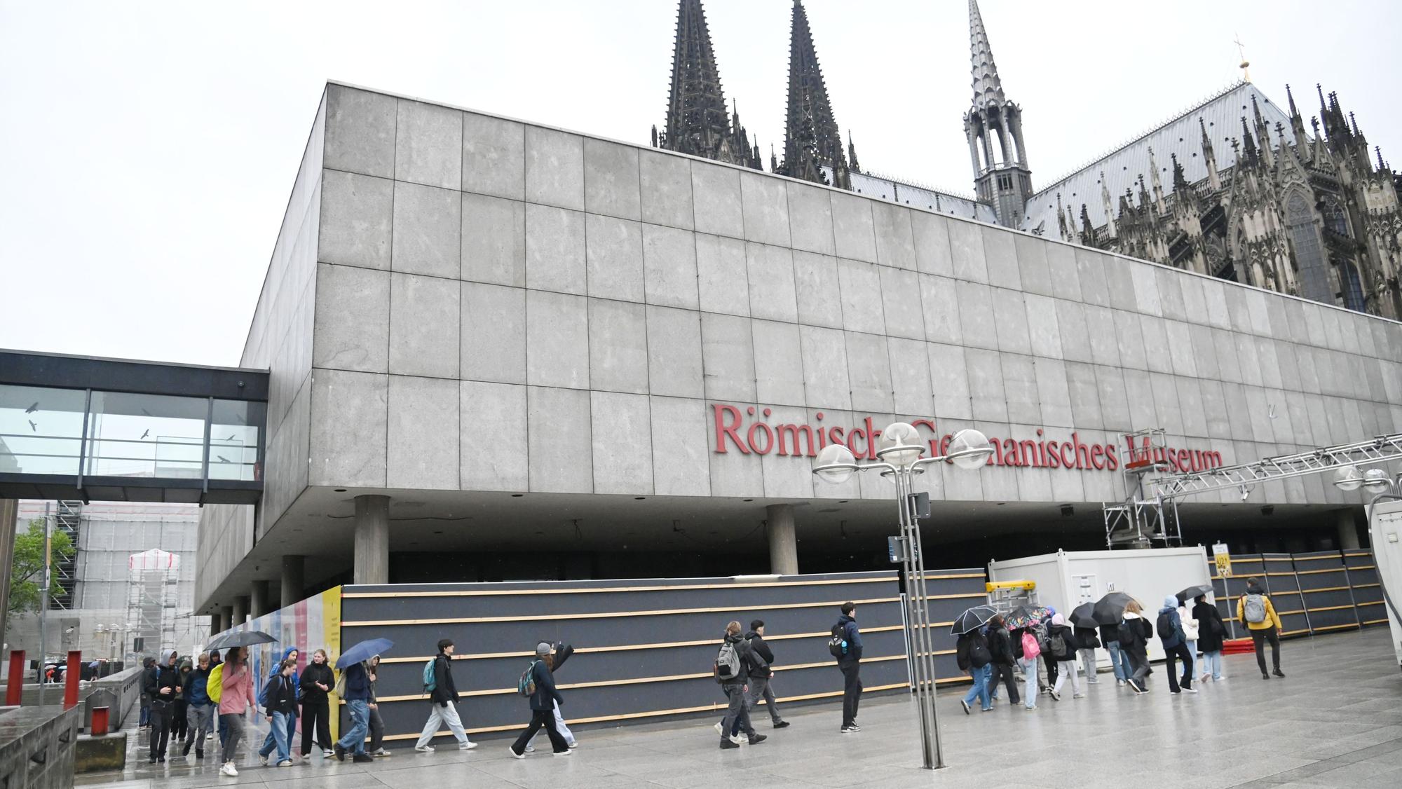 Das Römisch-Germanische Museum am Dom.