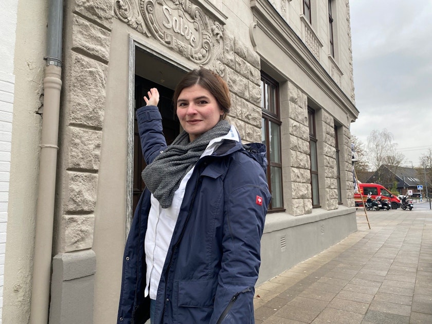 Brühl: Stuckateurin Sarah Rettig ist fasziniert von ihrem Job ...