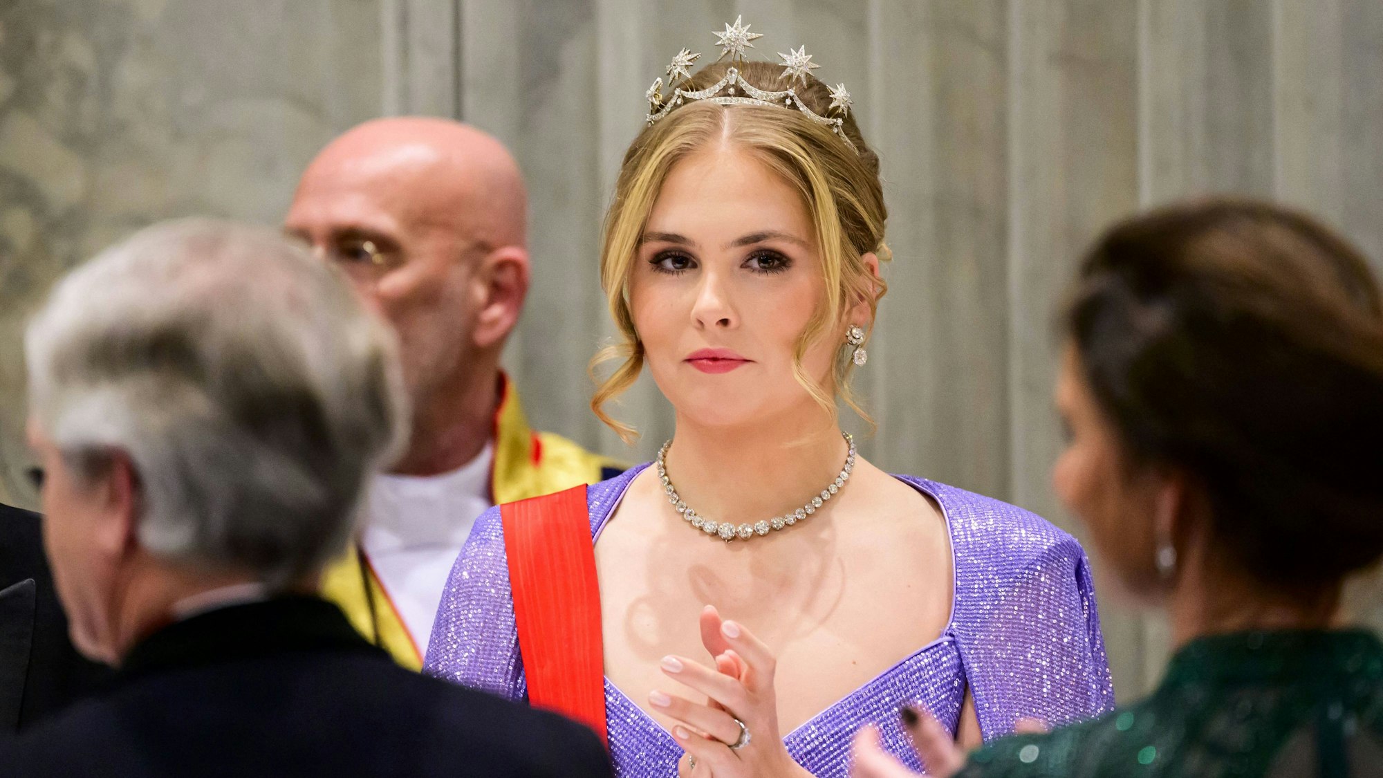 Prinzessin Amalia beim Staatsbankett.