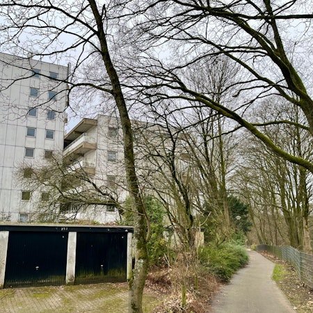 Der marode Wohnblock am Akazienweg in Burscheid-Hilgen