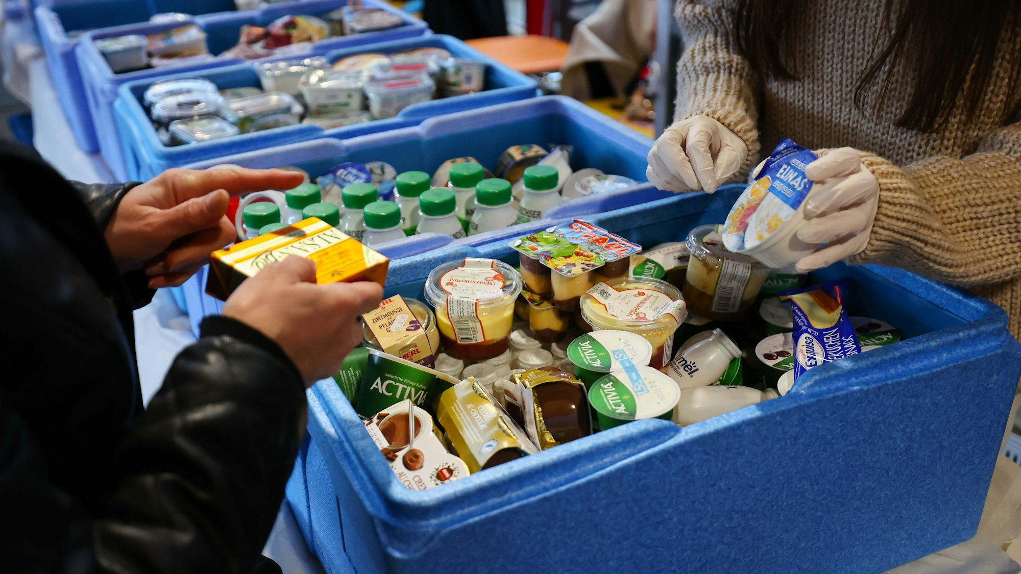 Die Zahl der Menschen, die bei Tafeln für Lebensmittel anstehen, wächst.