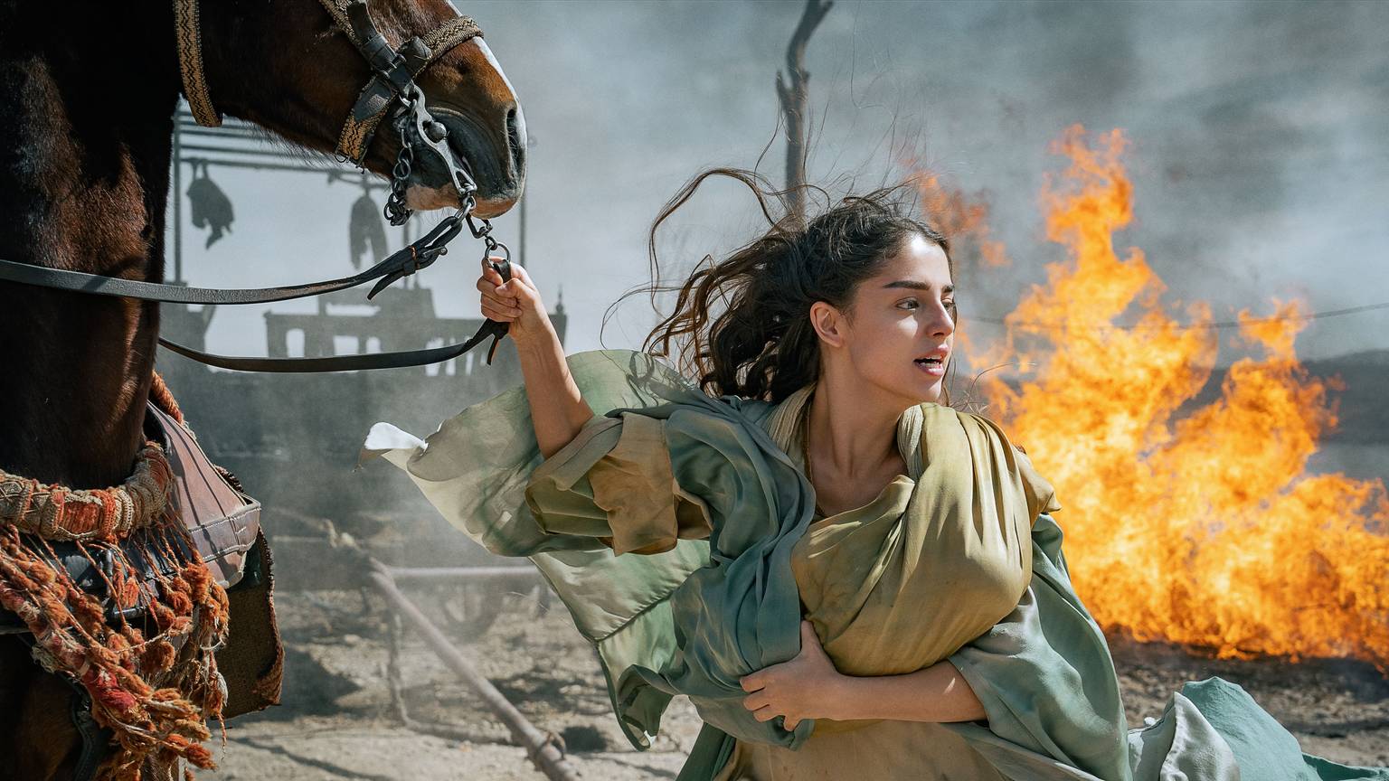 Mary. Noa Cohen as Mary in Mary. Cr. Christopher Raphael/MM FILM LLC 2024.
