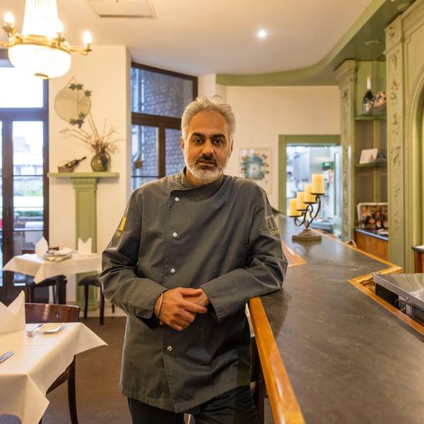 Den Beinamen Vierter König erhielt Jaspreet Dhaliwal-Wilmes während der Ausbildung. Jetzt heißt so sein eigenes Restaurant.