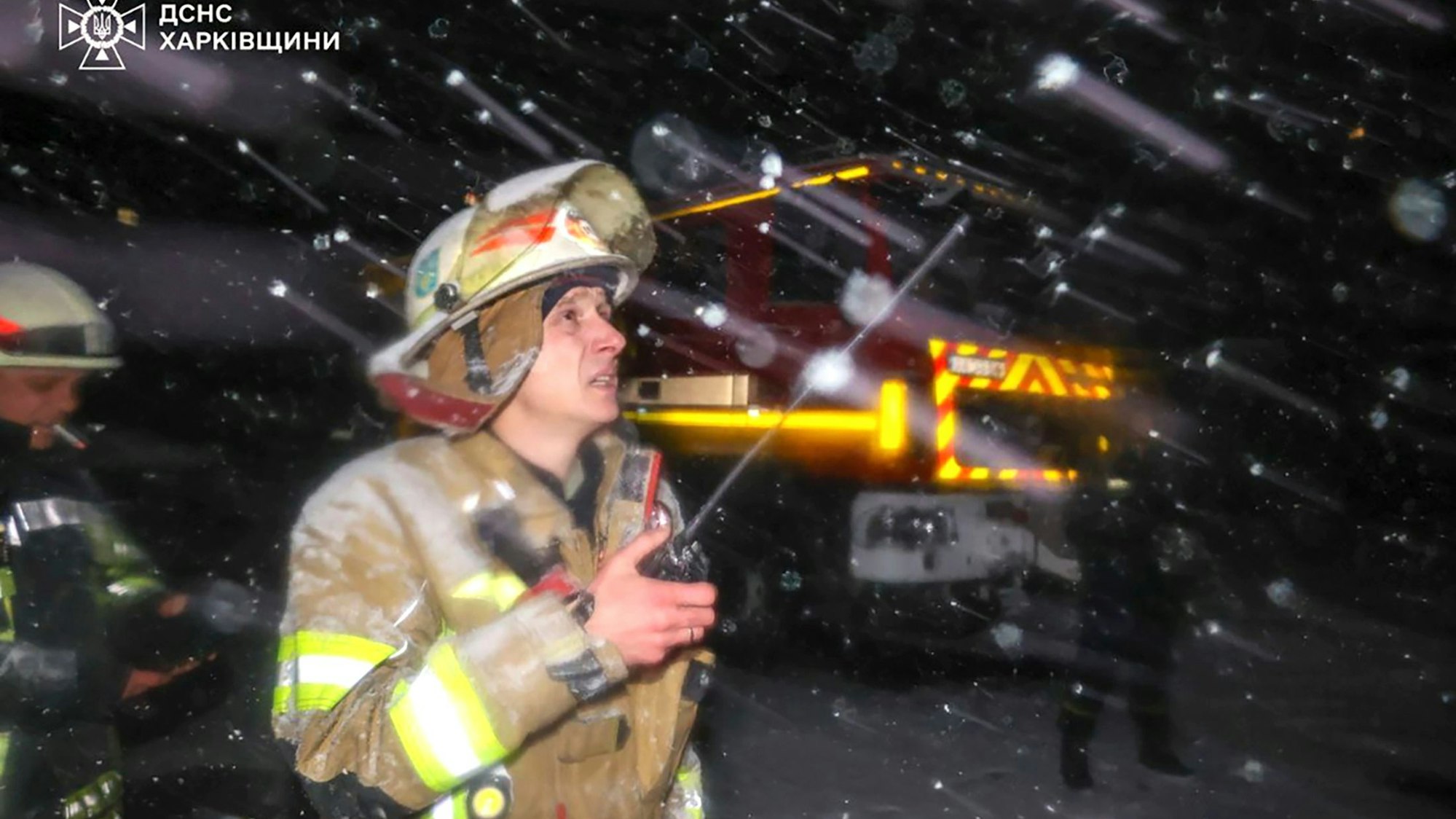 Feuerwehreinsatz nach einen russischen Drohenangriff in Charkiw am Freitagmorgen.