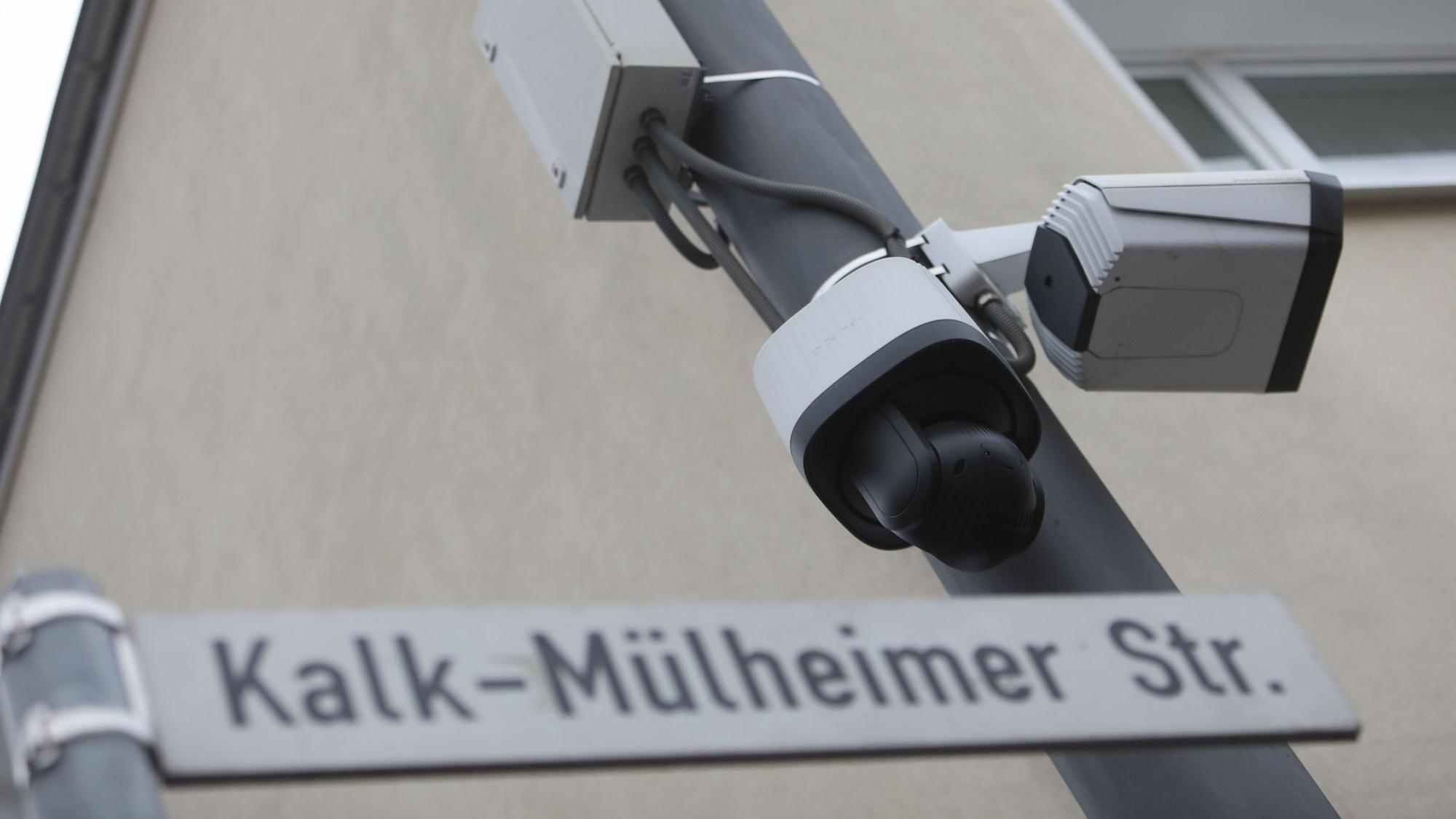 Der Bürgerverein fordert mehr Investitionen in soziale Arbeit statt in Polizeipräsenz in Kalk (Symbolbild).