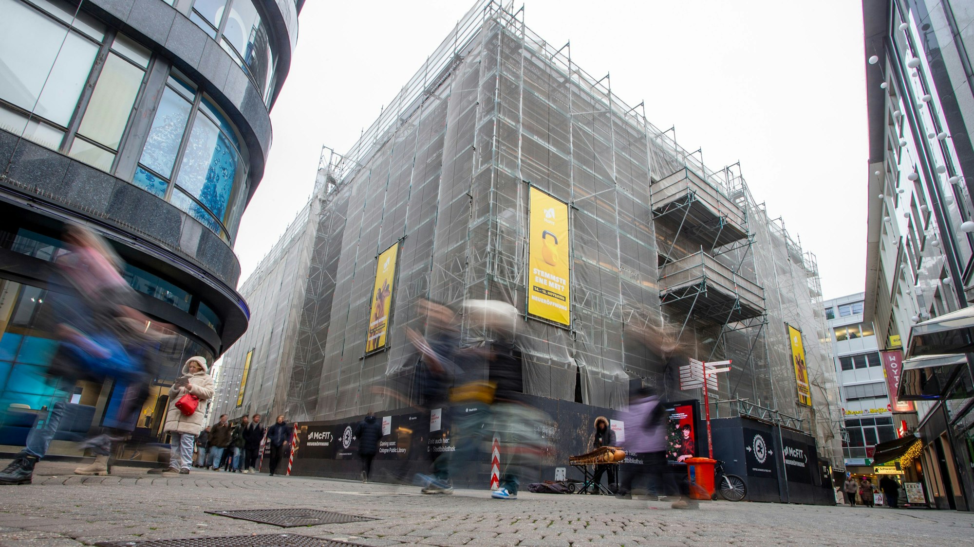 Das Interimsgebäude der Stadtbibliothek auf der Hohe Straße