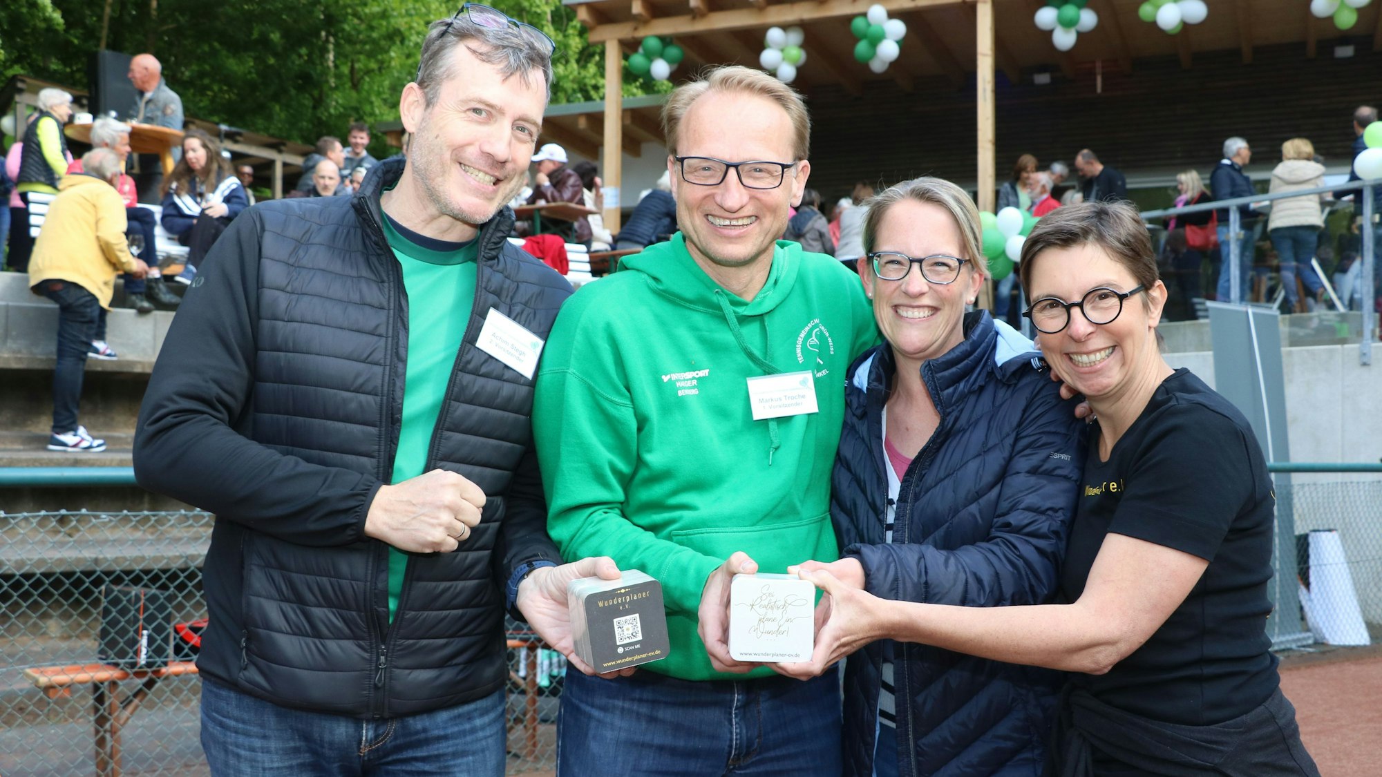 Sonja Tewinkel (rechts) tritt als Bürgermeisterkandidatin an.
