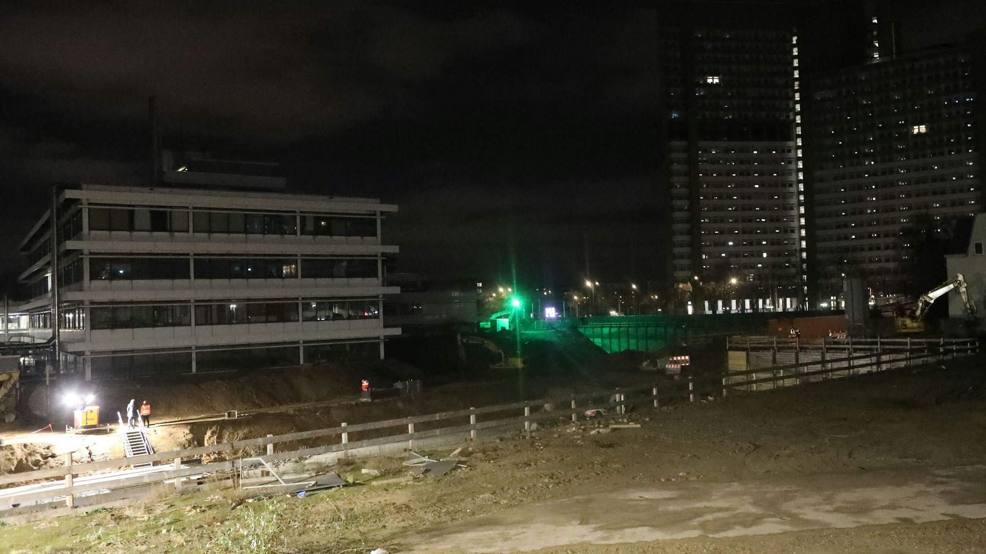 17.12.2024, Köln: Eine Zehn-Zentner-Weltkriegsbombe ist in der Nähe des Uni-Centers gefunden worden