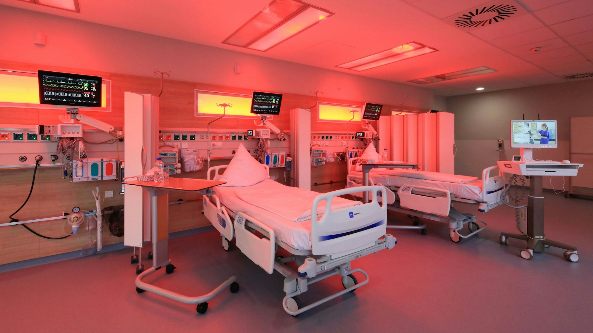 Ein Aufwachraum im Klinikum Köln-Merheim (Symbolbild).