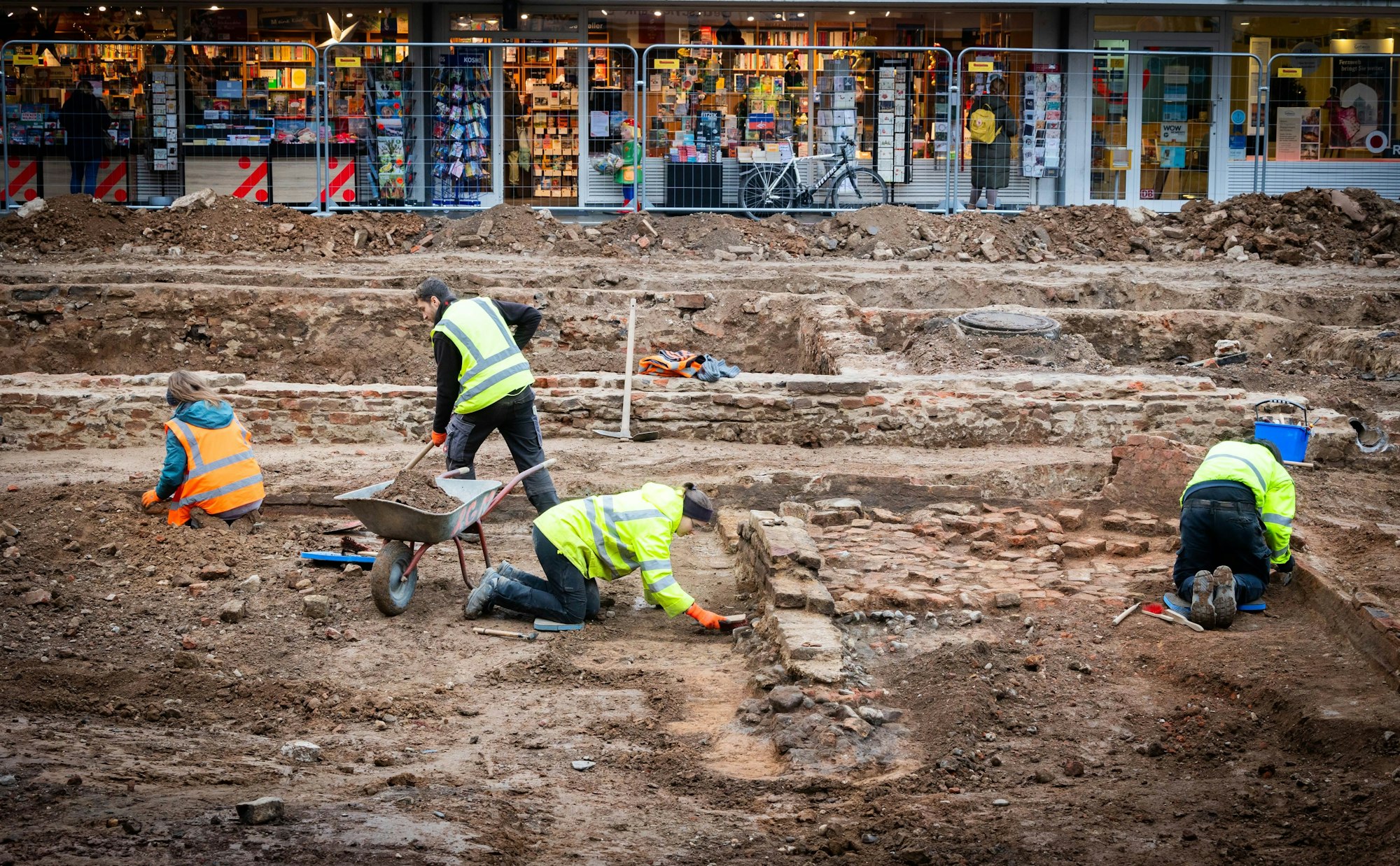 In der heutigen Mitte von Rodenkirchen stand eine Hofanlage