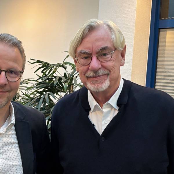 Der Noweda-Niederlassungsleiter Frechen, Ingo Arlinghaus (l.), hat den ehrenamtlichen Vorsitz der Interessenvereinigung Frechener Unternehmen (IFU) von Prof.Jürgen Höser übernommen.