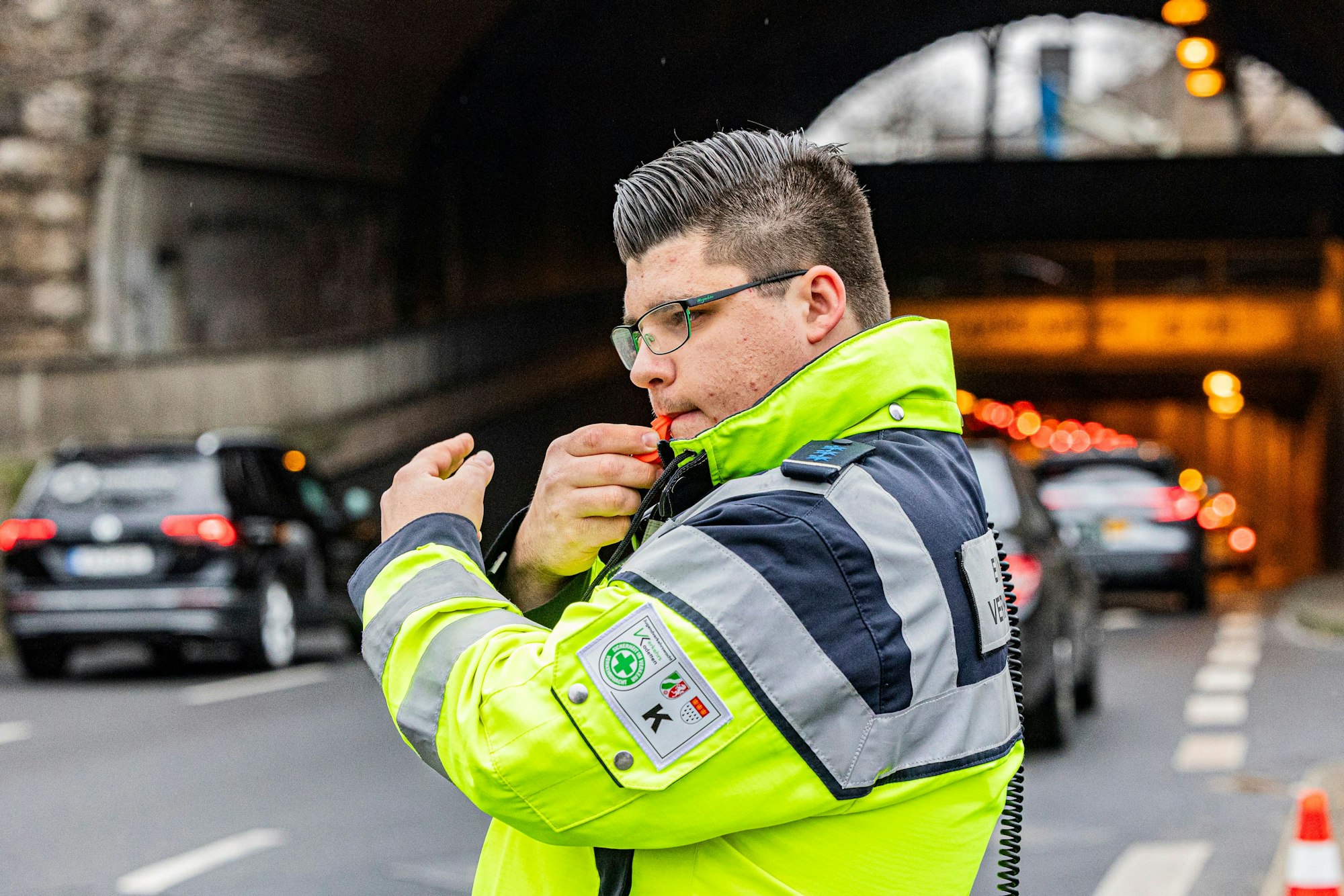 Samstagsnachmittags im Kölner Adventsverkehr.