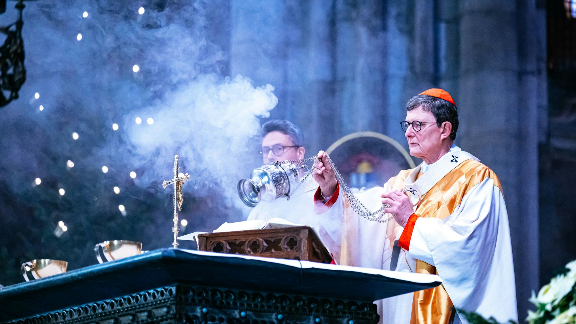 Kardinal Rainer Maria Woelki beim Gottesdienst am ersten Weihnachtstag im Kölner Dom.