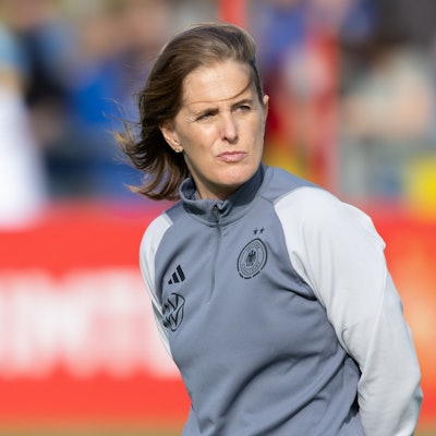 Geht mit großer Vorfreude in das dritte „Highlight-Spiel“ des 1. FC Köln in Müngersdorf: die neue Trainerin Britta Carlsson.