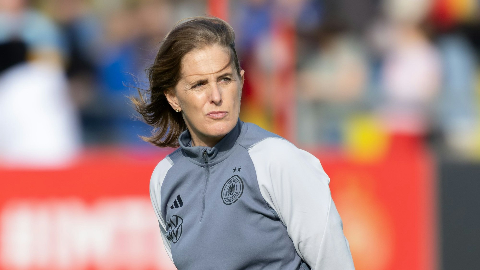 Geht mit großer Vorfreude in das dritte „Highlight-Spiel“ des 1. FC Köln in Müngersdorf: die neue Trainerin Britta Carlsson.