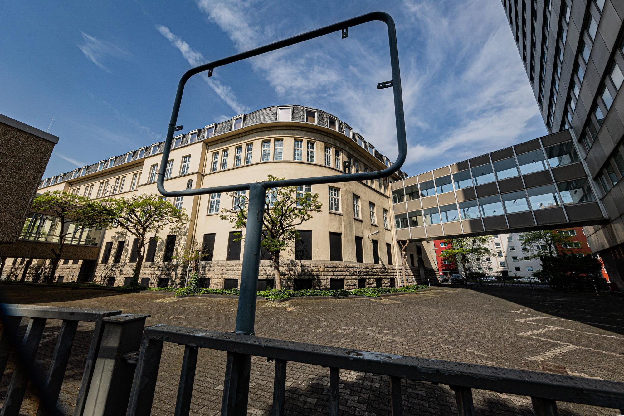 Der Blick auf einen der Innenhöfe auf dem Grundstück der leerstehenden Oberfinanzdirektion.