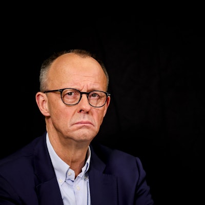 Kanzlerkandidat Friedrich Merz (CDU) fordert die Möglichkeit der Aberkennung der deutschen Staatsbürgerschaft bei Straftätern.