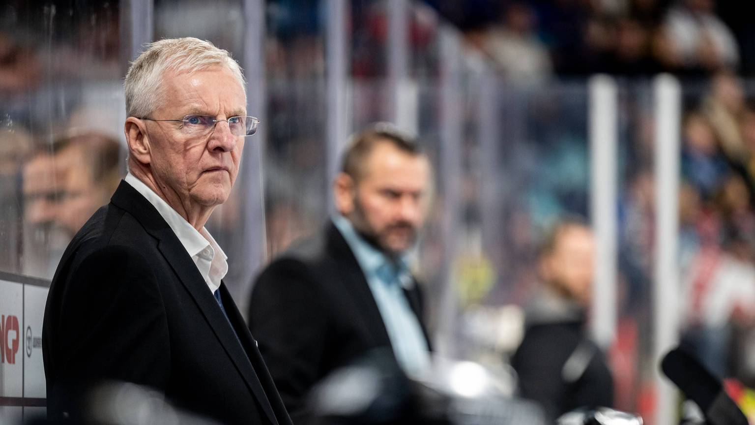 Nicht auf einer Linie mit den Schiedsrichtern: Haie-Coach Kari Jalonen.