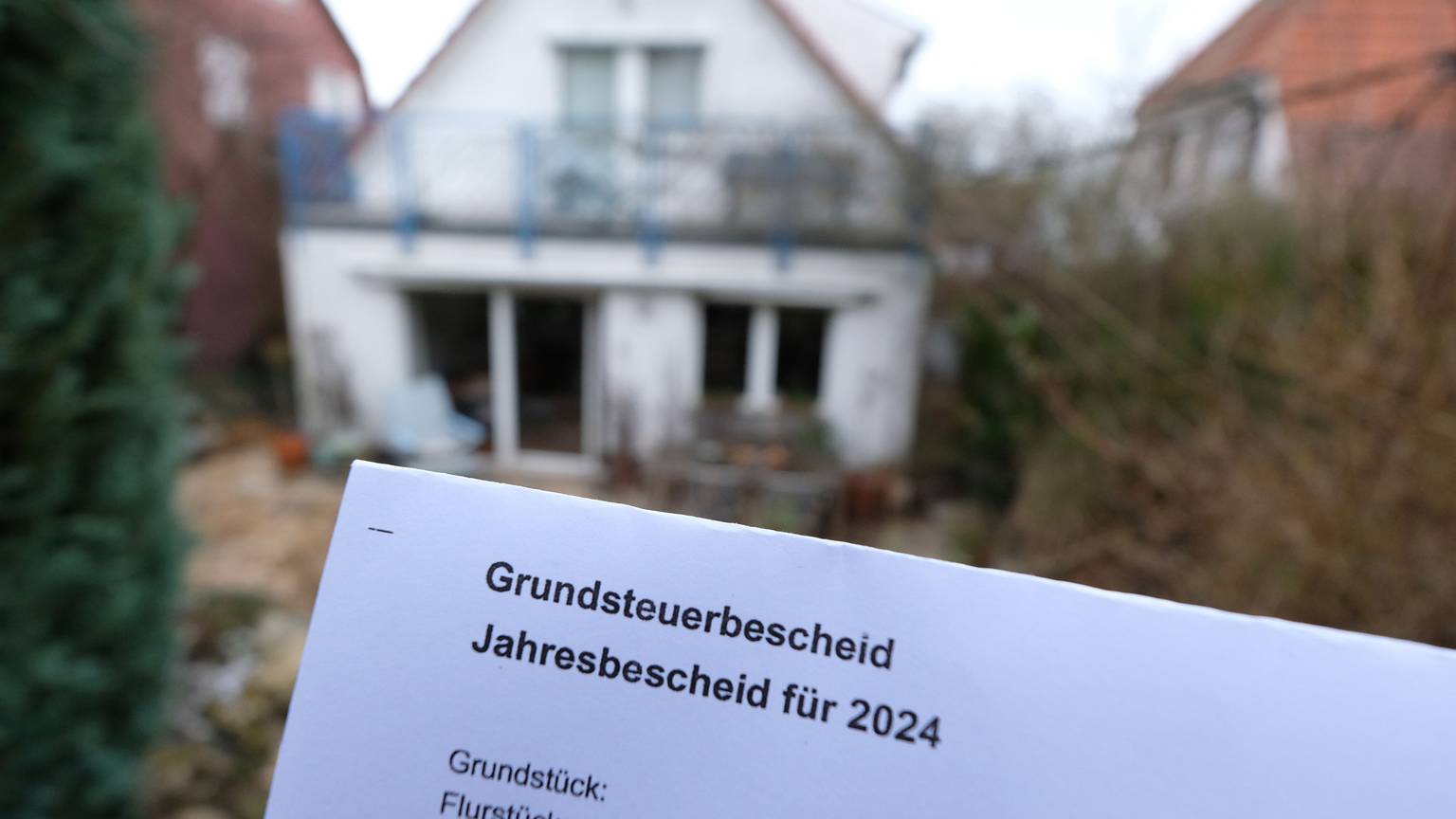 Zum Jahreswechsel ist die seit Jahren diskutierte Grundsteuerreform offiziell in Kraft getreten.