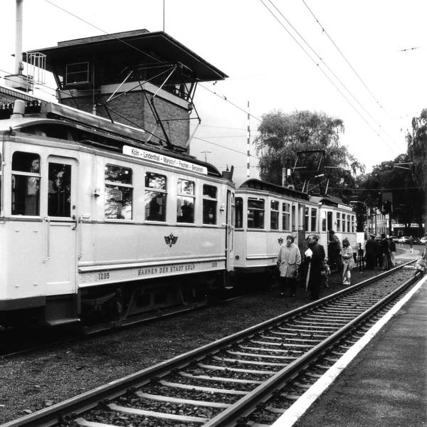 Das Foto zeigt eine S-W-Aufnahme der alten Stadtbahnlinie F, zu der ein Buch erschienen ist.