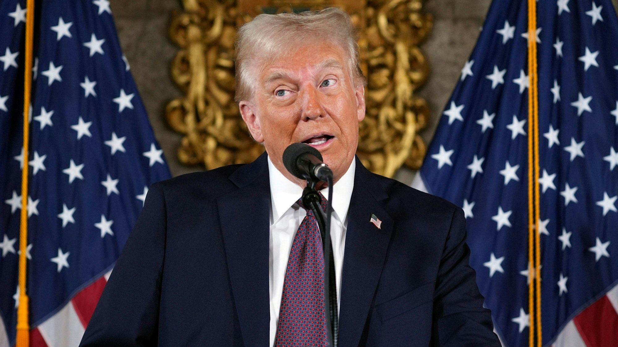 Er will die USA territorial vergrößern: Donald Trump bei seinem denkwürdigen Auftritt in Palm Beach.