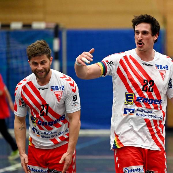 17.02.2024, Handball-Longericher SC - Saarlouis
links: Max Zimmermann (Longerich)
rechts: Christopher Wolf (Longerich)
Foto: Uli Herhaus