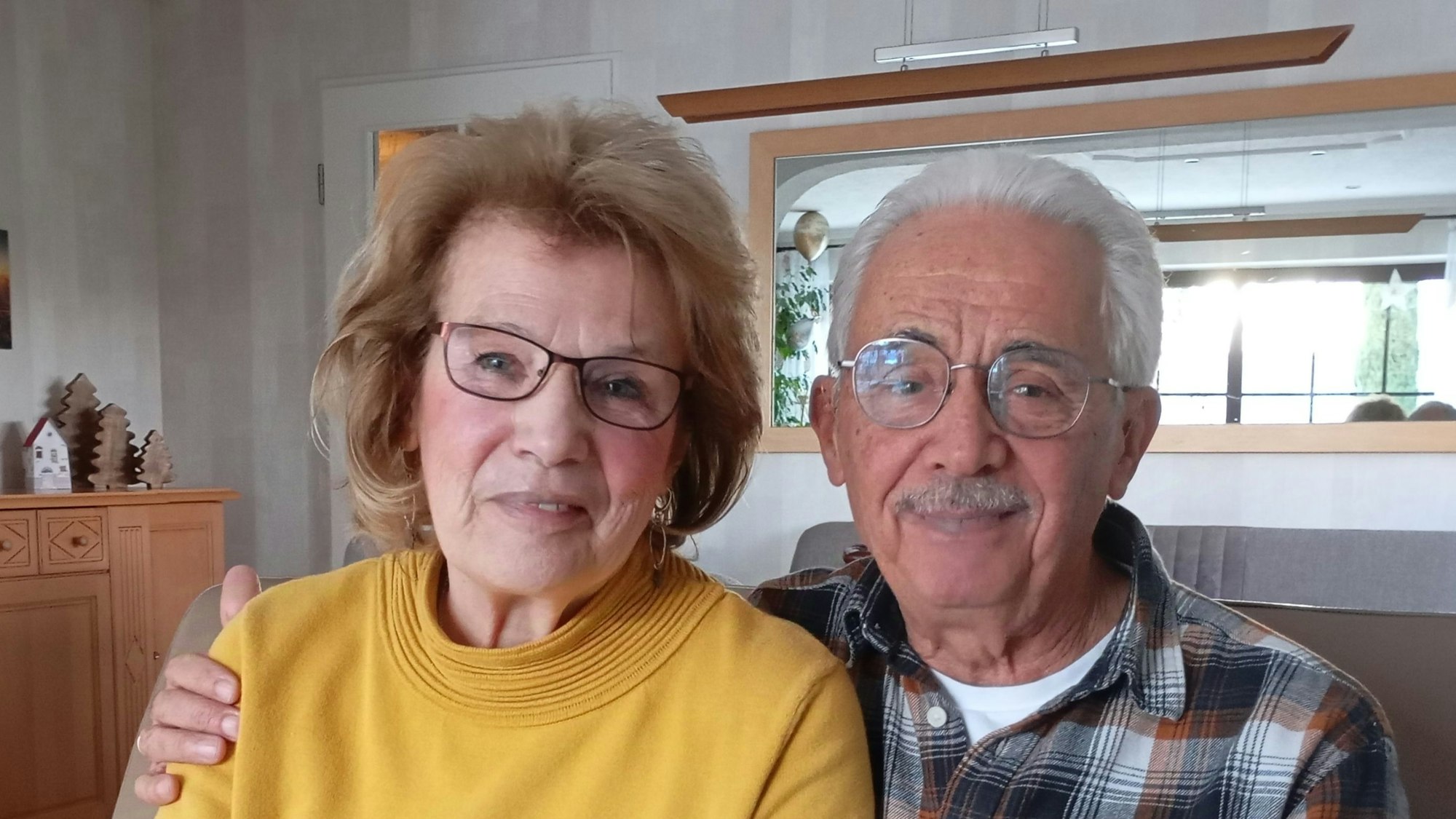 Das Foto zeigt Ulrike und Heinz-Peter van Dyk heute.