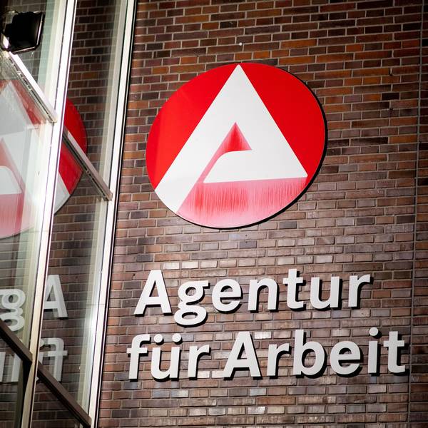 Für das laufende Jahr rechnet die Kölner Agentur für Arbeit weiter mit Unsicherheiten und zögerlichen Einstellungen.